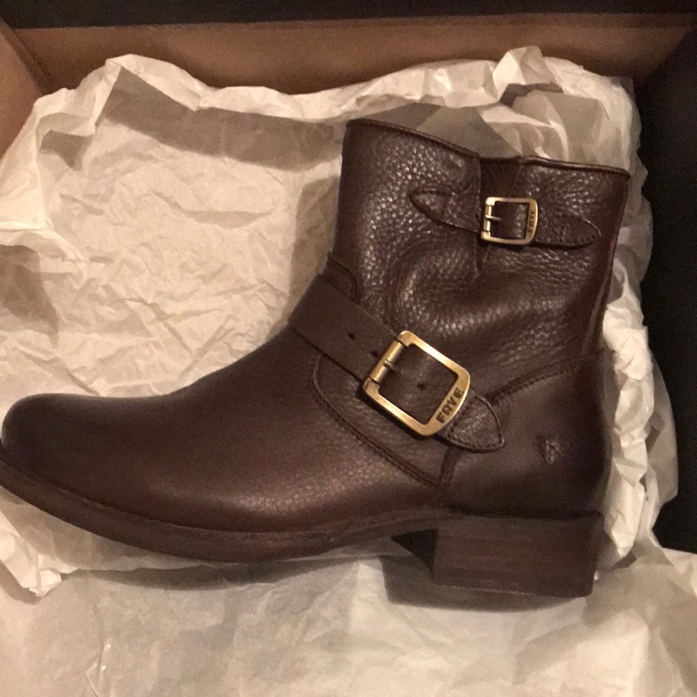 Frye Vicky Bootie